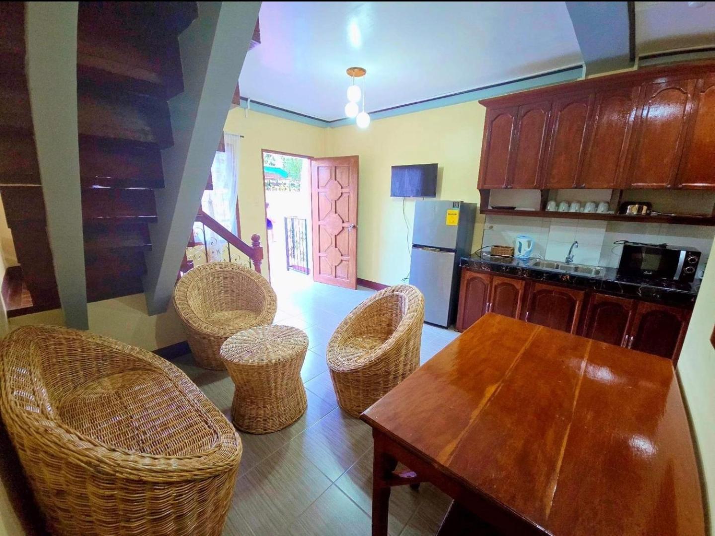 Nober Apartments Puerto Princesa ภายนอก รูปภาพ